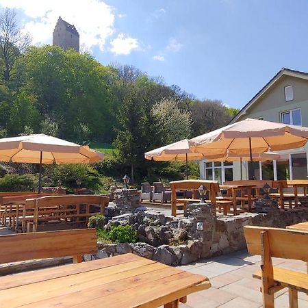 Pod Hradom Restaurant & Pension Topoľčany Dış mekan fotoğraf